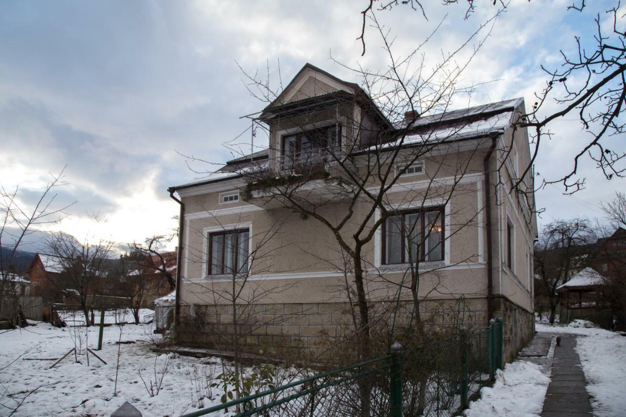Zabava Yaremche Exterior foto
